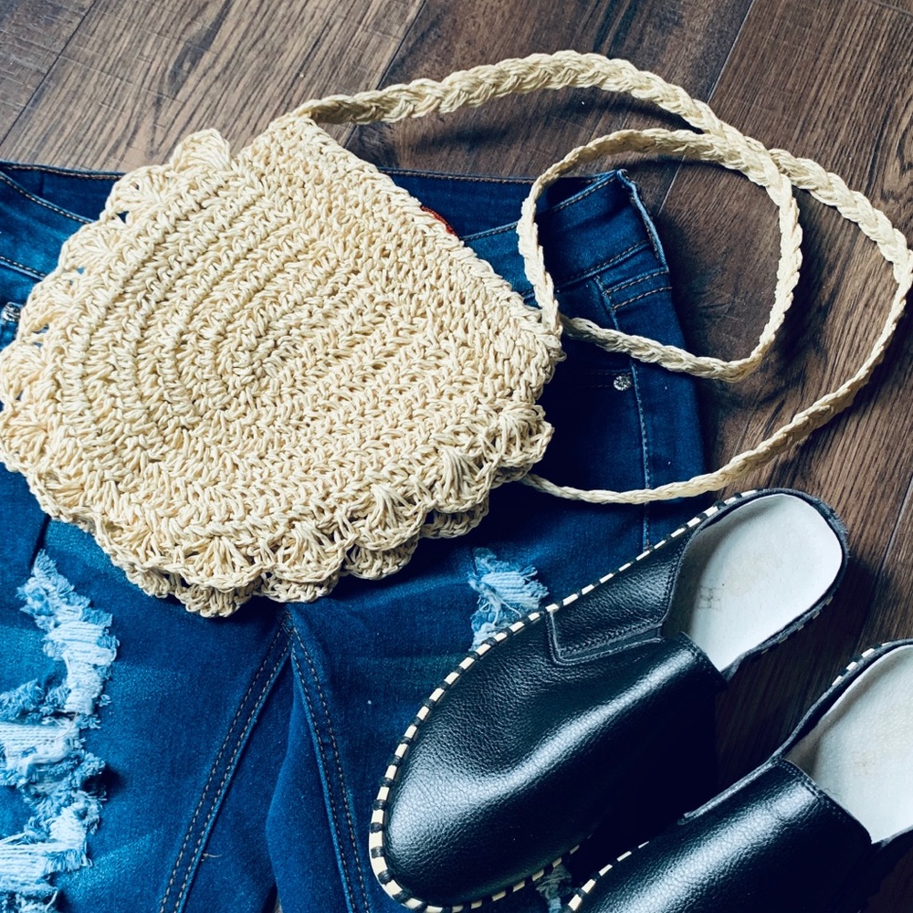 ✨PARIS✨Hottest trend cross body bag - Picture 1 of 6